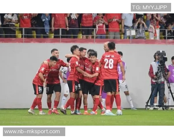 成都蓉城在202526亚冠精英联赛第2轮中以1-0战胜江原FC取得宝贵胜利